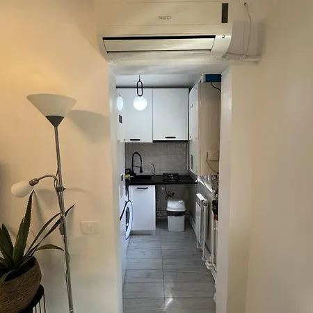 Apartment Comfy Seascape